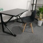 Executive Metal Desk 03